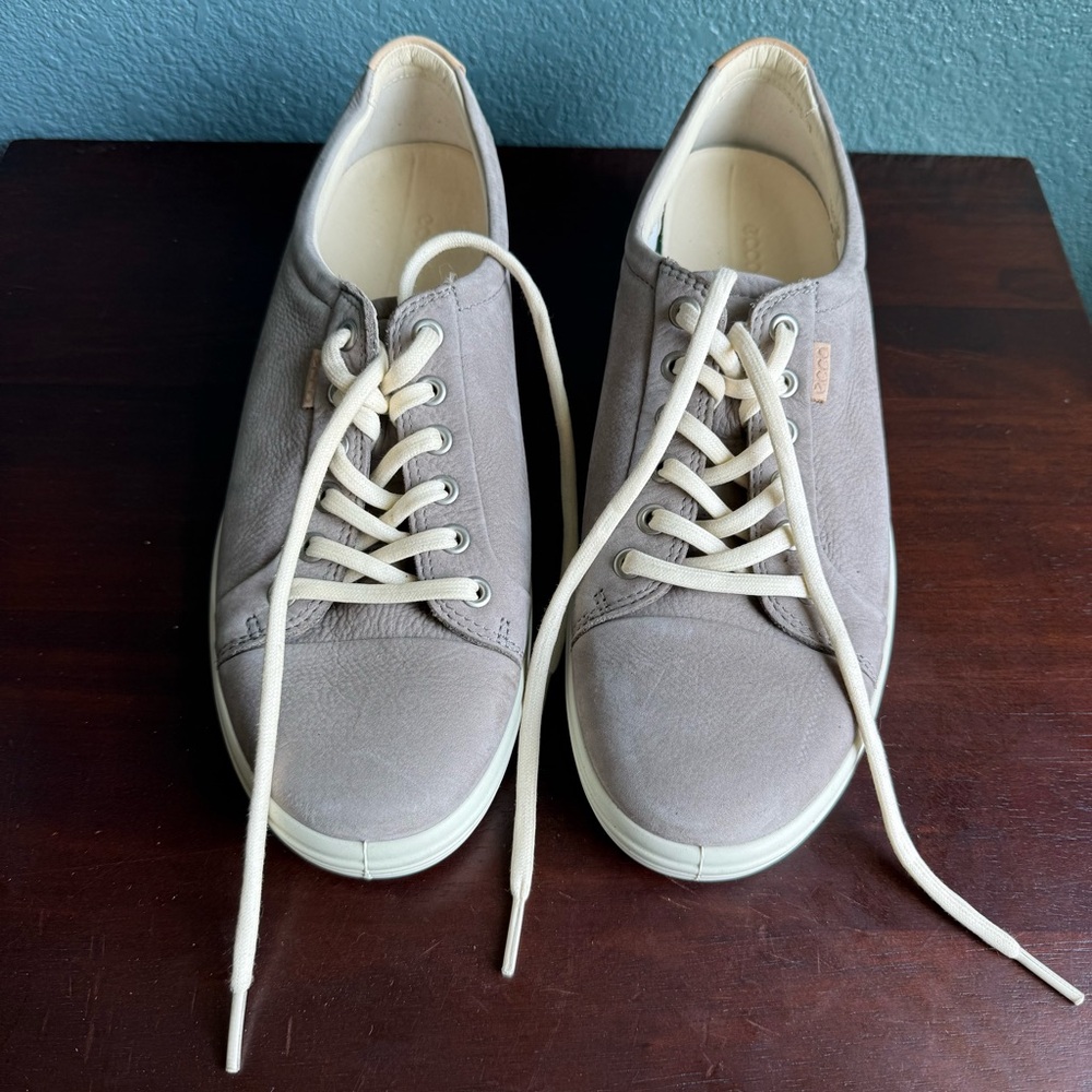 Women’s Ecco Gray Leather Casual Sneakers